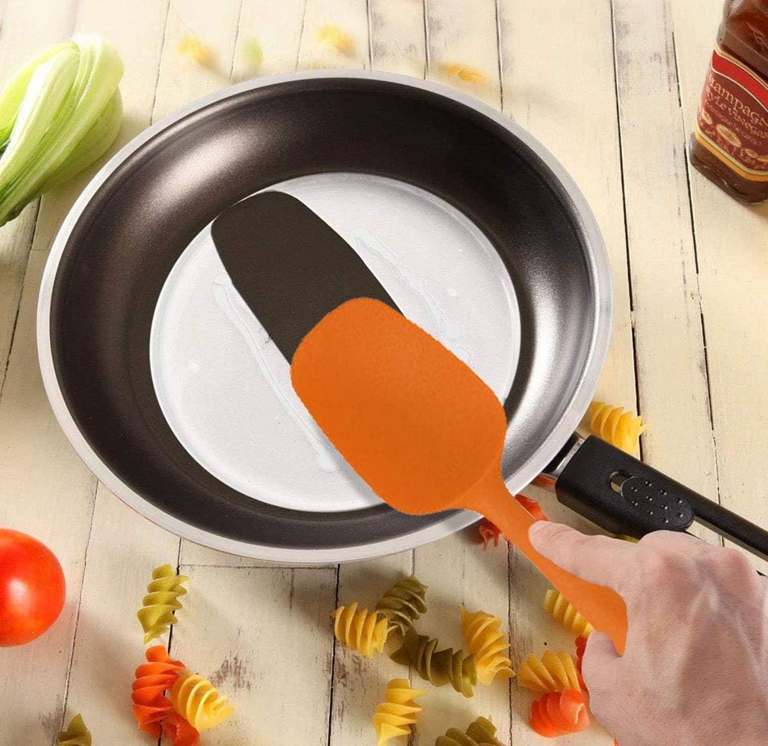 10''COLOURFUL SILICON SPATULA ORANGE