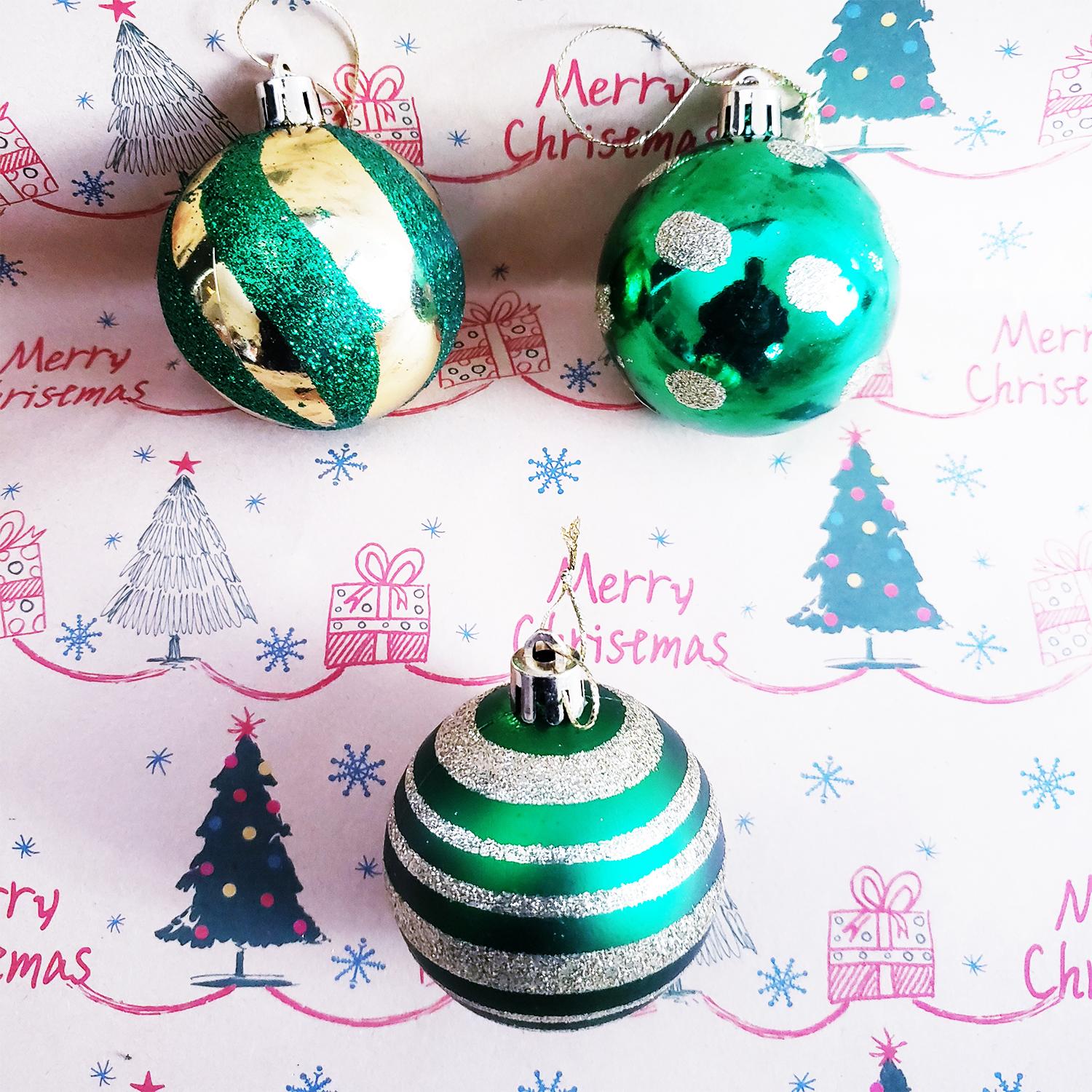 GOLD AND GREEN CHRISTMAS BALL 6CM