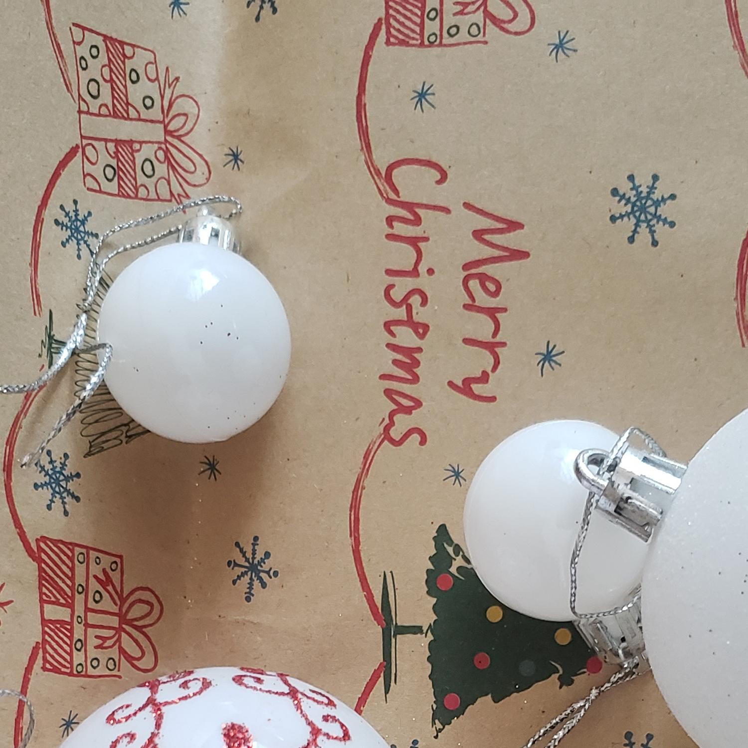 WHITE CHRISTMAS BALL 3CM