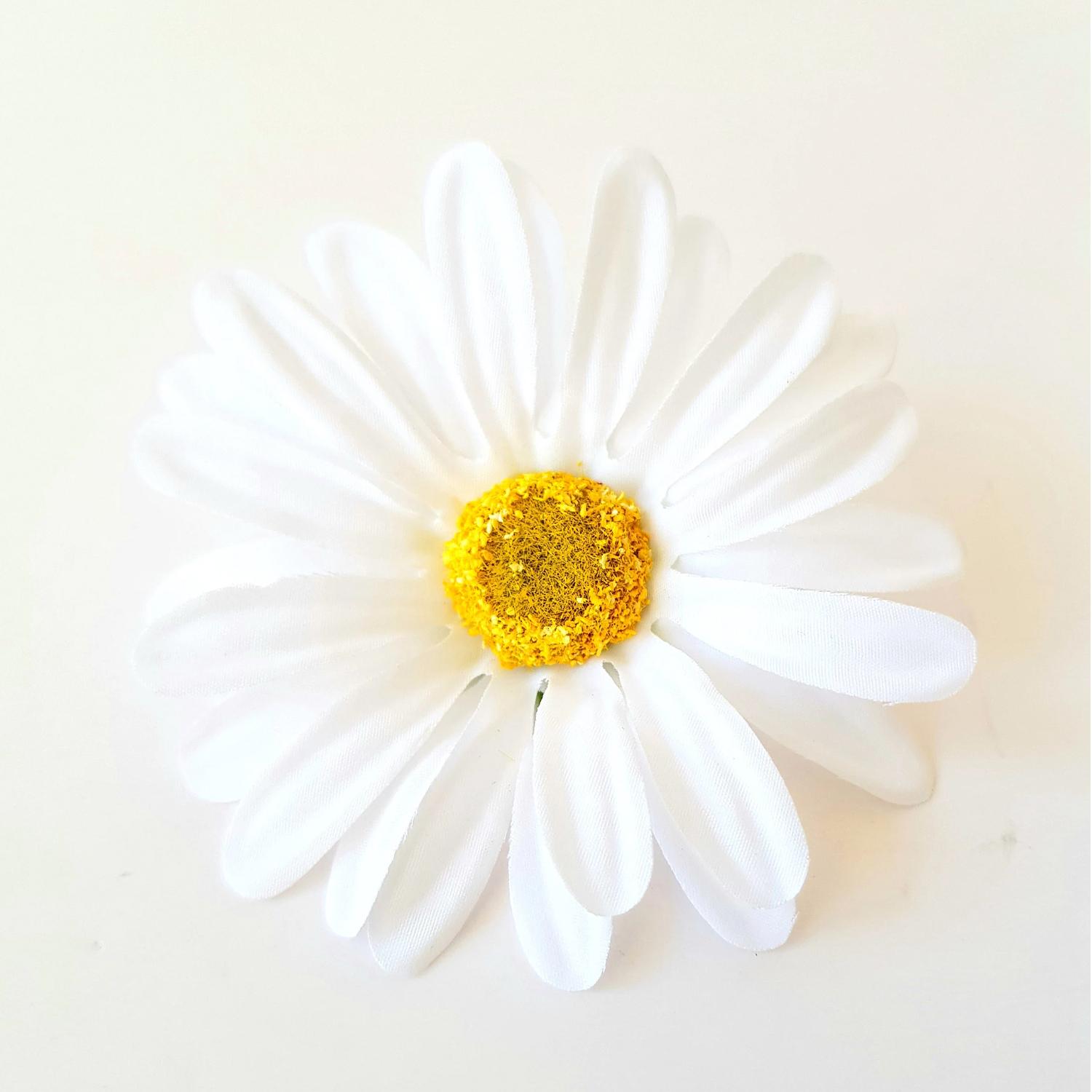 WHITE DAISY ARTIFICIAL FLOWER 10CM