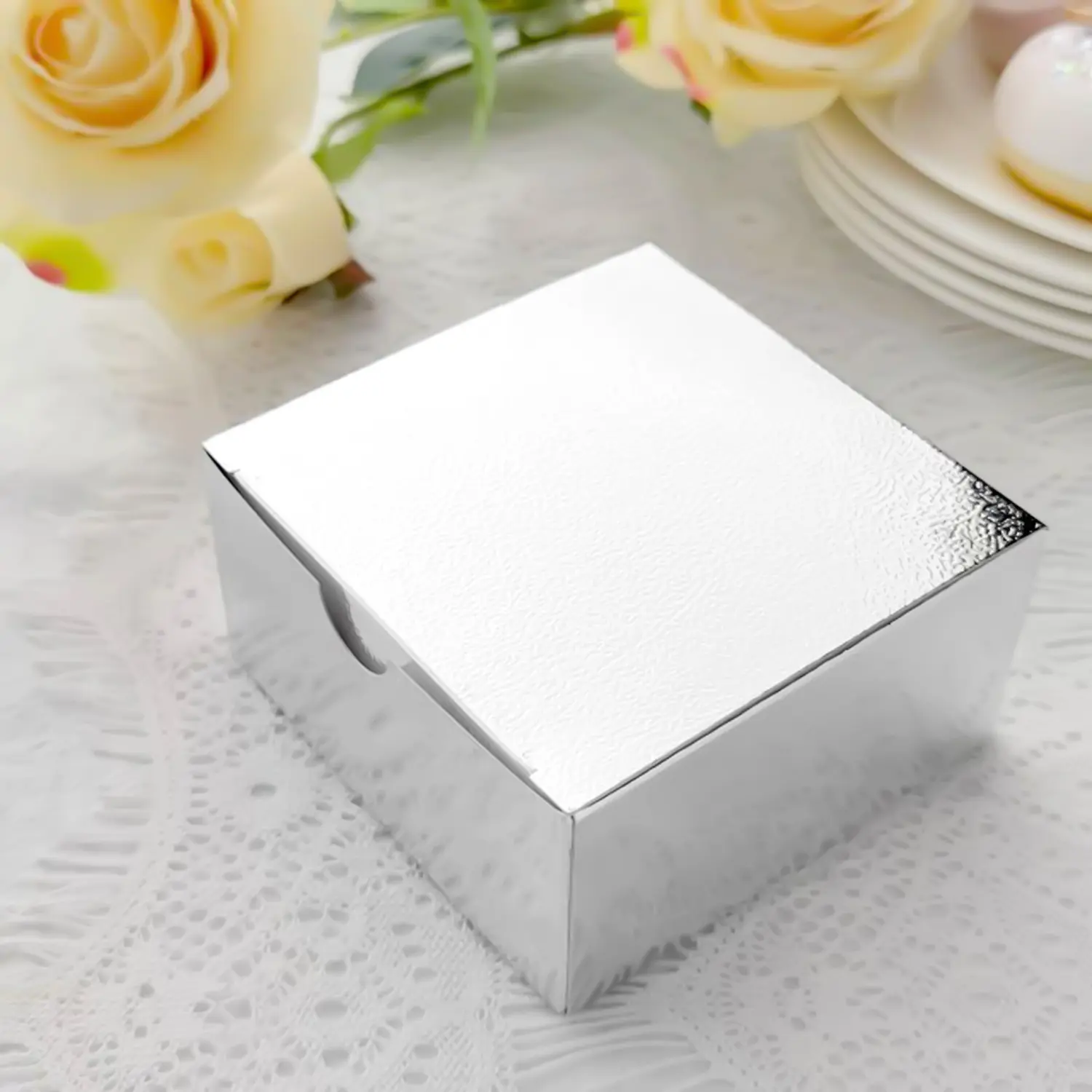 SQUARE SILVER 5KG 18 X 18 X 5 INCHES CAKE BOX