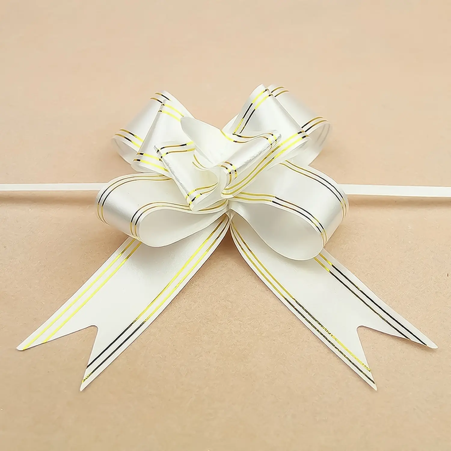 35CM PULL FLOWER RIBBON WHITE