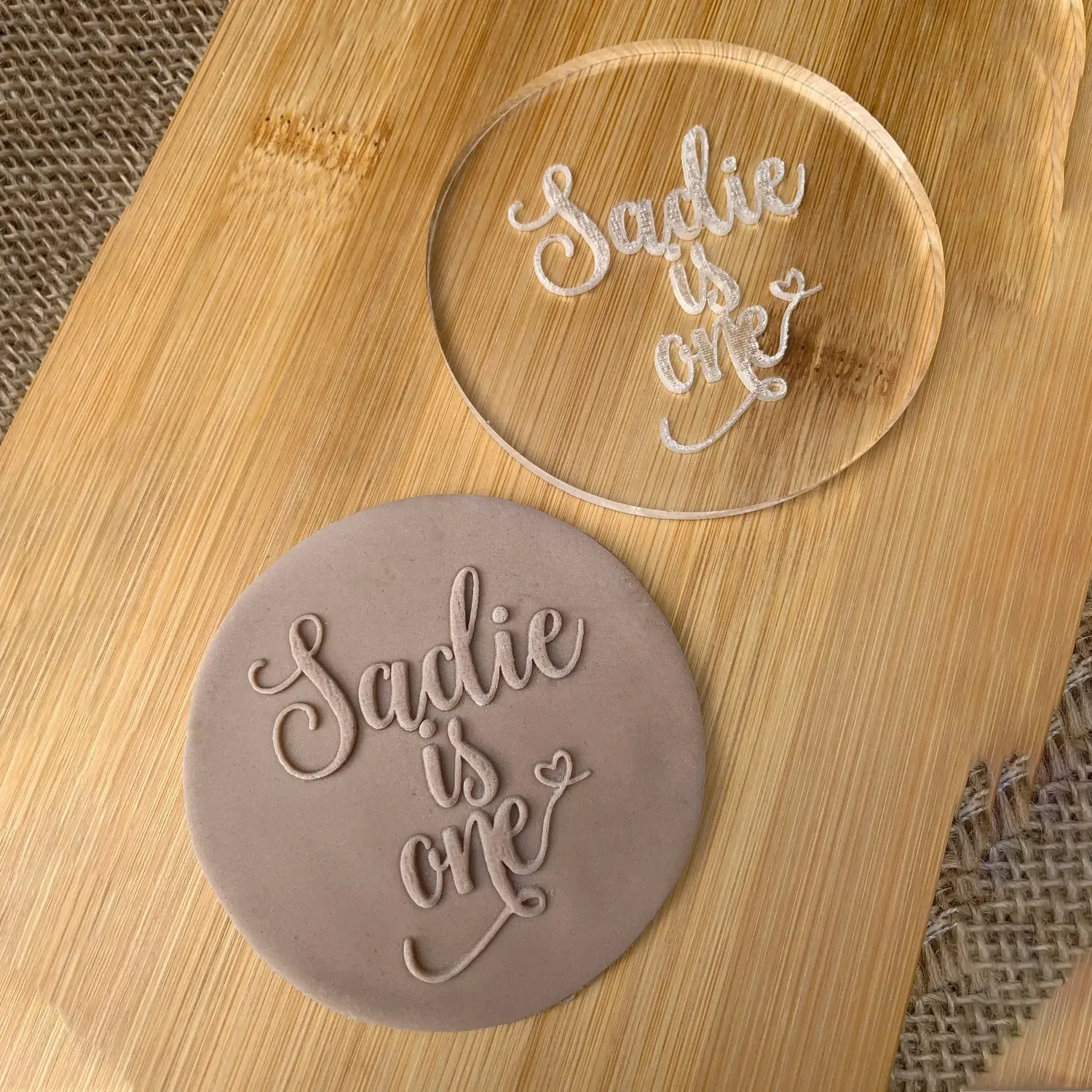 CUSTOMIZED CLEAR ACRYLIC DEBOSSER STAMP 8CM